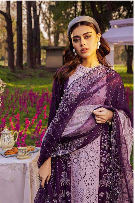 June Summers Exclusive Porn Videos