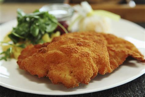 Schnitzel Crocant cu Cheddar