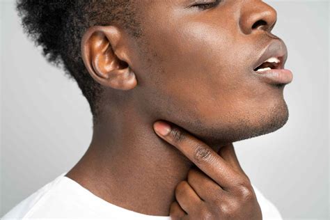 Sore Throat and Ear Pain: Symptoms, Causes, Treatment
