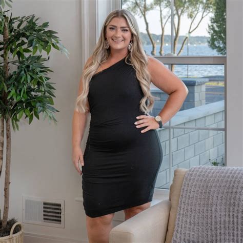 Ashley Jameson - Real Estate Agent - Compass | LinkedIn