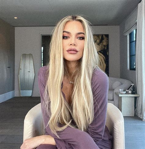 Khloé Kardashian addresses face transplant rumors