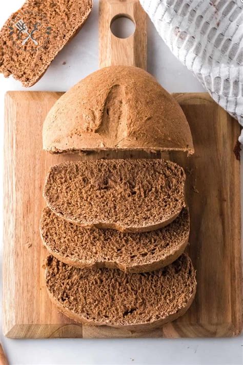 The Best Molasses Bread (Brown Bread Recipe)