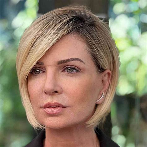 64 sexiest short hairstyles for women over 40 in 2023 – Artofit