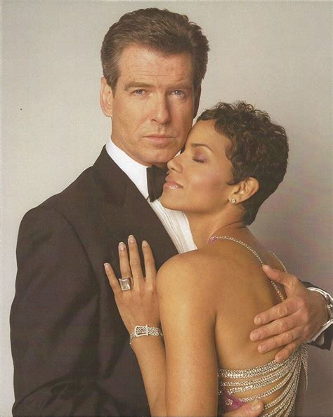 James Bond 007 Die Another Day Pierce Brosnan holding Halle Berry