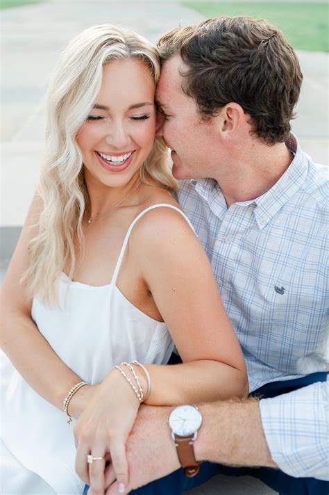 Allyson Haley Foster and Andrew Thomas Weeks' Wedding Website