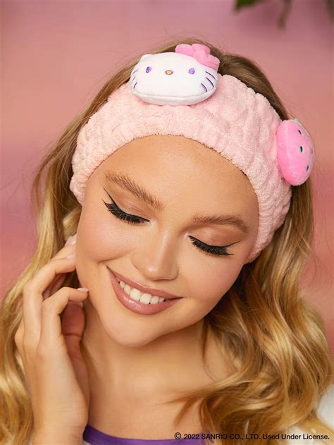 1pc Hello Kitty Bath Headband | Hello kitty clothes, Hello kitty ...