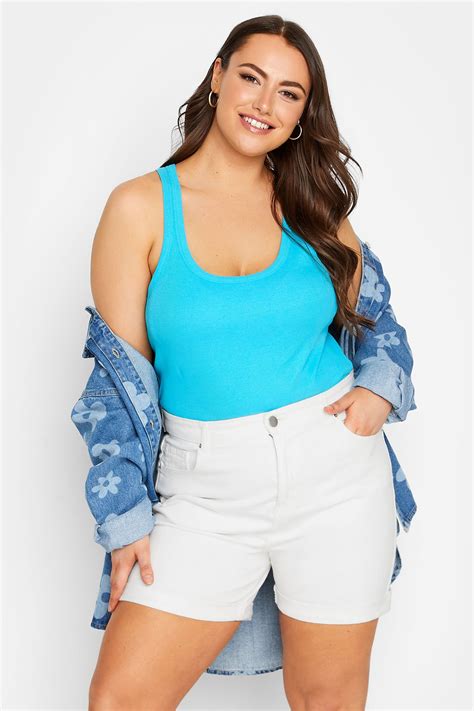 YOURS Vaqueros Mom cortos blancos | Yours Clothing