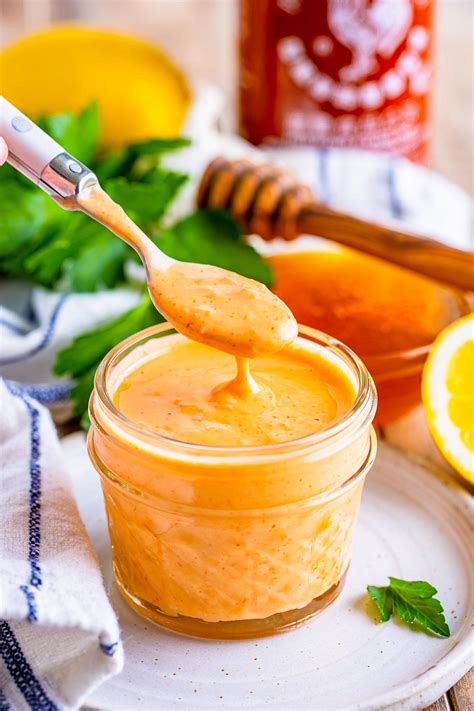 Spicy Sriracha Mayo Sauce Recipe
