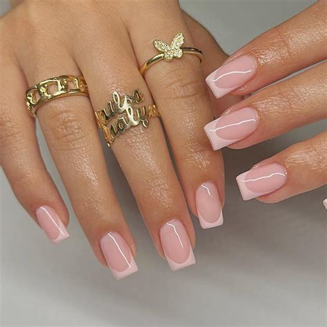 𝐧𝐚𝐢𝐥𝐬 𝐛𝐲 𝐀𝐧𝐚𝐥𝐲𝐬𝐬𝐞 𝐇𝐞𝐫𝐧𝐚𝐧𝐝𝐞𝐳 | 𝐋𝐀 on Instagram: "⛓️ baby pink auras💕 ...