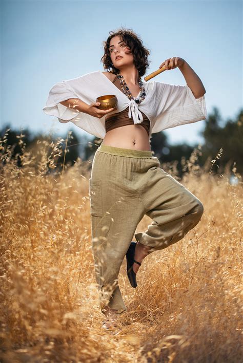 Gifs+Of+Girls+Taking+Off+Bikini+Top Photos, Download The BEST Free Gifs ...