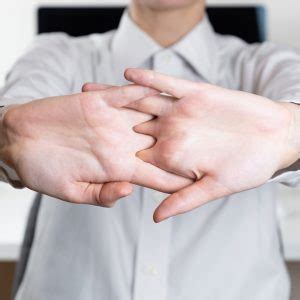 Can You Get Arthritis from Cracking Your Fingers? | Orlin Cohen