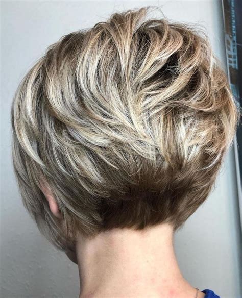 Very Short Wavy Stacked Bob With Bronde Balayage | Stacked haircuts ...