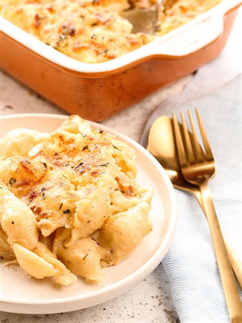 Cheesy Pasta Bake - 3 Cheese (Easy Recipe) - Knife and Soul