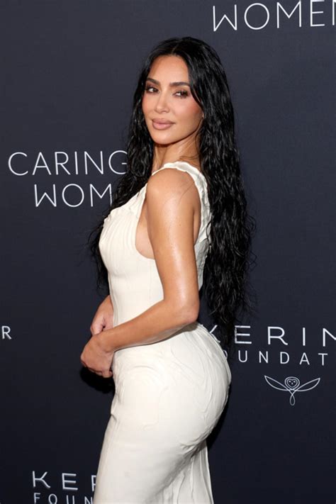 Kim Kardashian stuns fans by recreating iconic 'Break the Internet ...
