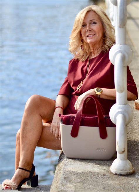 Old Women, Beautiful Women Over 50, Beautiful Old Woman, Mature Fashion ...