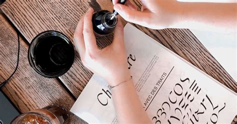 How to Insert the Copyright Symbol ( © ) in Word - La De Du