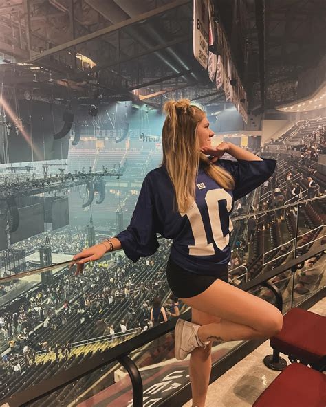 Bella Anderson Nudes