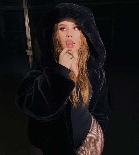 LEXEE SMITH – Instagram Picture – HawtCelebs