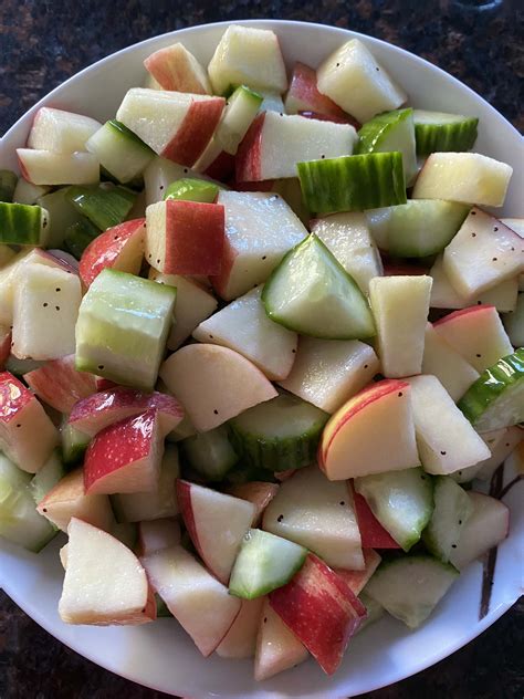 Cucumber Apple Salad – Melanie Cooks