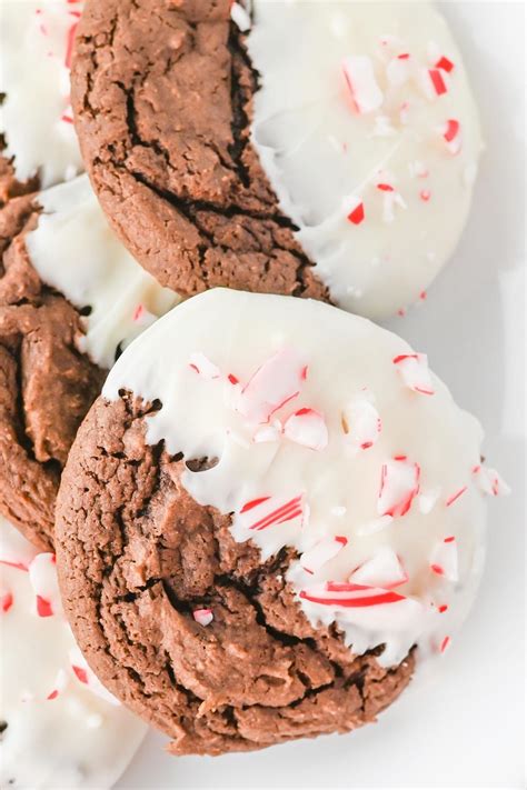 Peppermint Bark Cookies | Trop Rockin Recipes