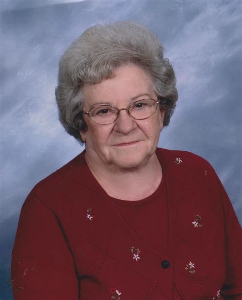 Wanita Farnham Obituary - Davenport, IA