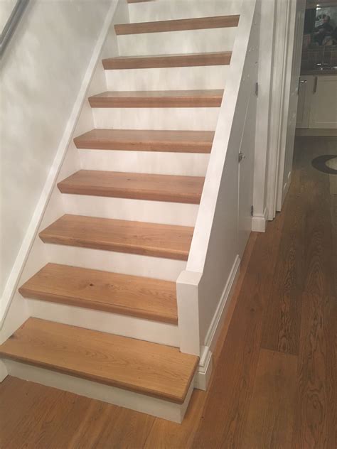 Engineered Oak Flooring on Stair Treads with Oak Threshold