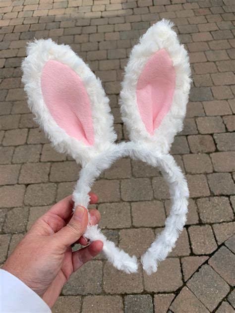 Fuzzy Bunny Ear Headband | Bunny ears headband, Crochet baby hat ...