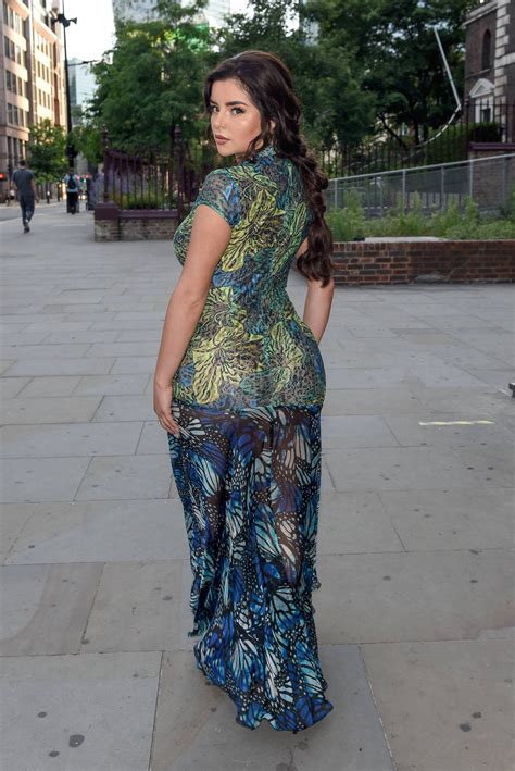 Demi Rose Mawby Big Cleavage - Hot Celebs Home