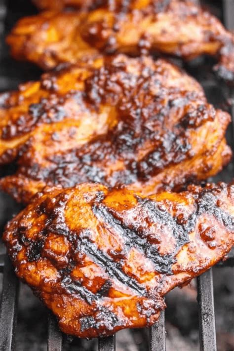 Sweet and Spicy Grilled Chicken - Mucha Munch