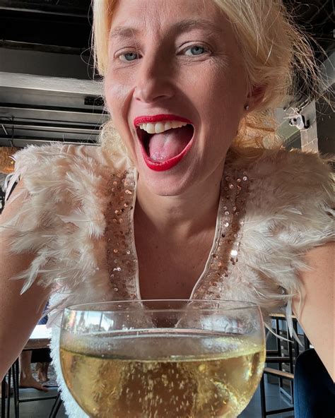 Lia Ann Kovach | I’m feeling good 😎 | Instagram