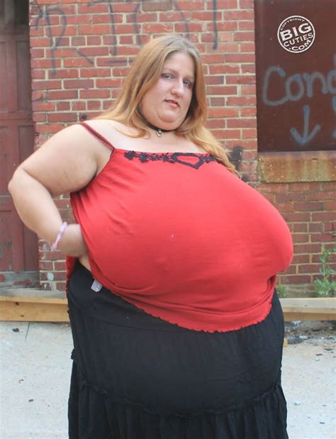 Pin by english dave on 16 big Cutie bang theory! | Curvy woman, Curvy ...