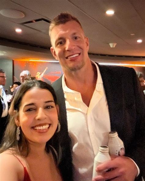 Kim congdon at the roast of Tom Brady : r/HotFemaleComedians