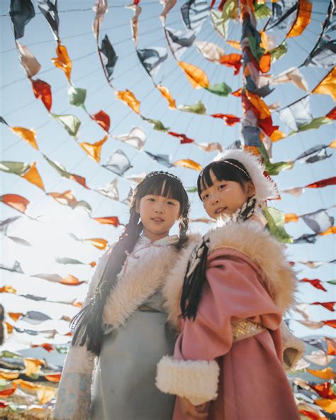 Momo Twins - Leia & Lauren (@leialauren) • Instagram photos and videos