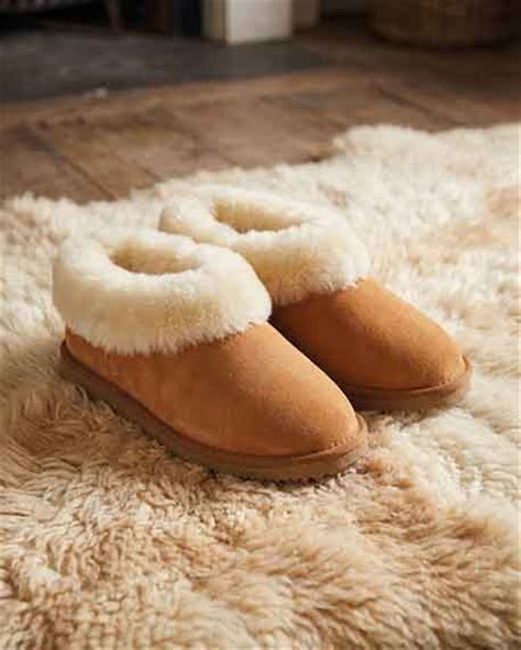 Ladies Sheepskin Slipper Boot. | The Classic Boutique