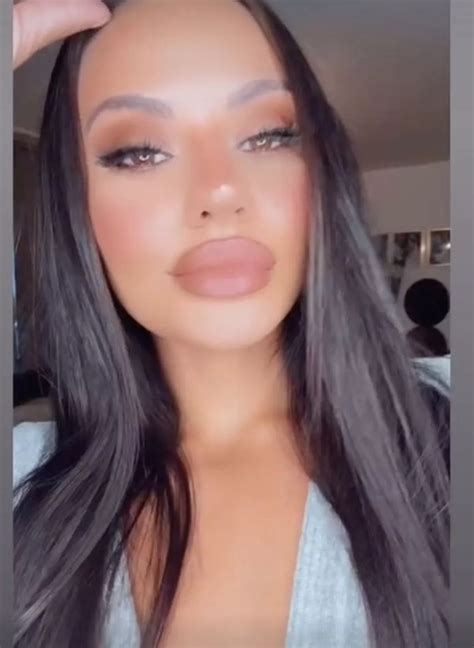 Wandsworth sex tape guard 'was being blackmailed after inmates found her OnlyFans' - The Mirror