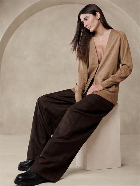 Ciana Oversized Merino Cardigan | Banana Republic