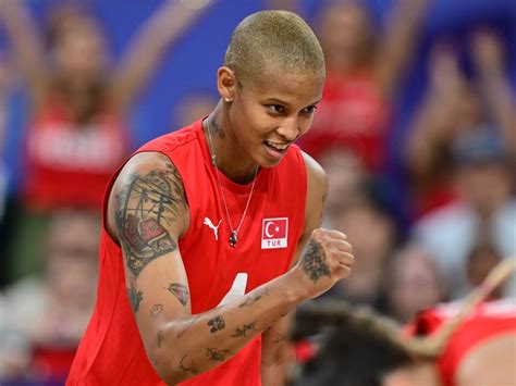 Melissa Vargas Kimdir? Melissa Vargas’ın Başarıları Nelerdir? - MACFit