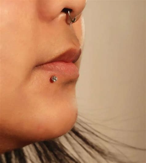 Full Guide to 22 Different Lip piercings: Types, Pain, and Care