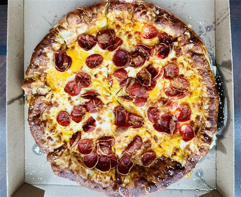 My favorite twist on the pretzel crust: stuffed crust pretzel crust ...