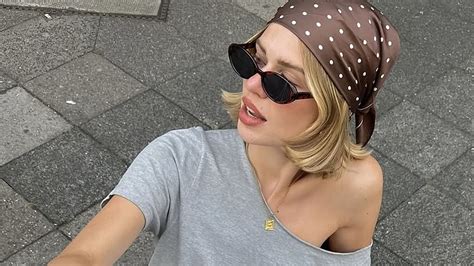 Halo coco of leak incredibly beautiful body along with very