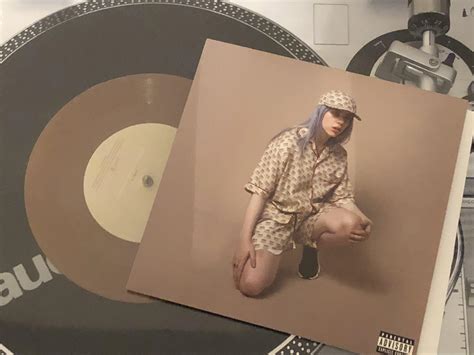 Billie Eilish tour exclusive : r/vinyl