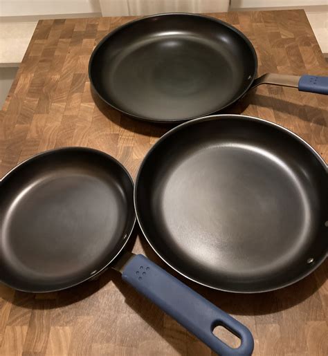 The Misen Carbon Steel Pan - egregius.be