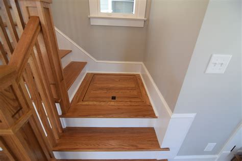 Transition To Staircase Landing