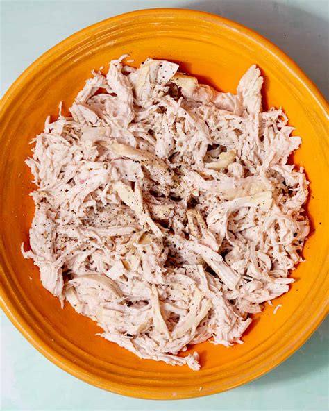 How to Make Shredded Chicken: Easy Boiling Method for Chicken Breast ...