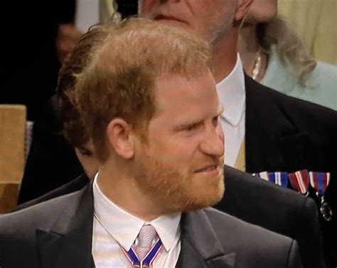 MeghansMole©️ on Twitter: "Drug addled idiot, Harry, acting like a ...