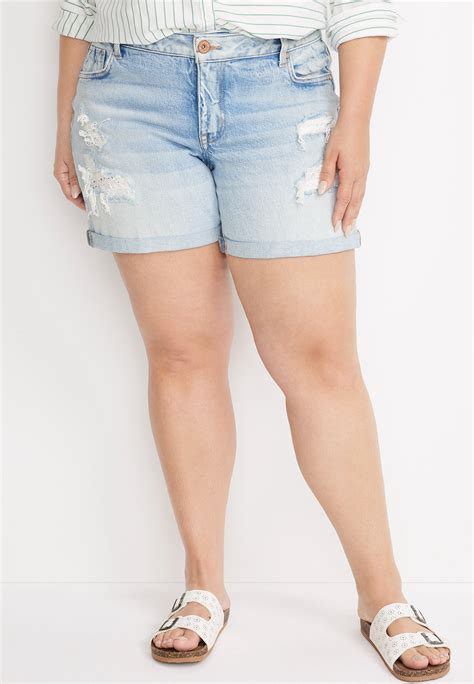 Plus Size edgely™ Boyfriend Mid Rise Eyelet Backed 6in Short | maurices