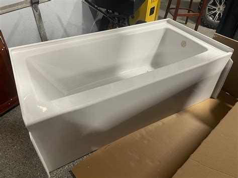 Delta Classic 500 60 in. Right Drain Rectangular Alcove Bathtub in Hig ...