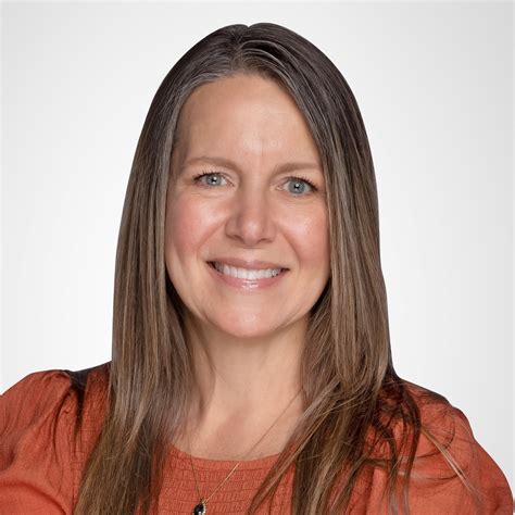 Kelli Pool, Lees Summit, MO Real Estate Consultant - RE/MAX Heritage