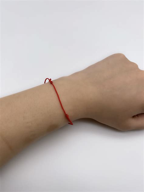 How To Wear A Red String Bracelet at Amanda Okane blog
