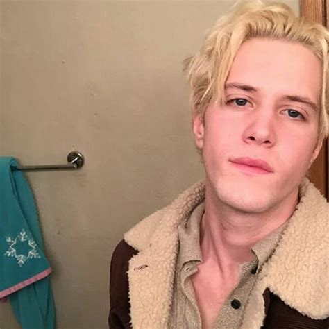 Who are Lana Del Rey’s supportive siblings, Caroline and Charlie Grant ...